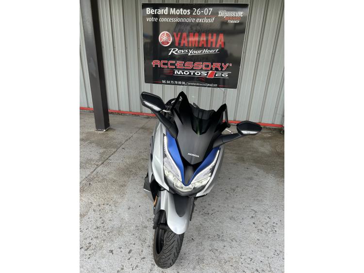 HONDA FORZA 125