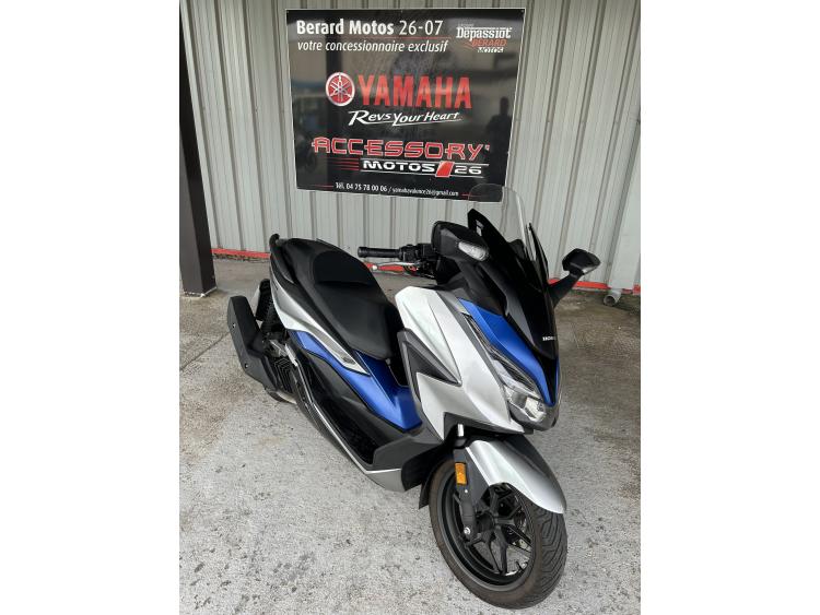 HONDA FORZA 125