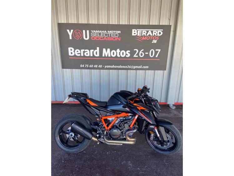 KTM 1390 SUPER DUKE R